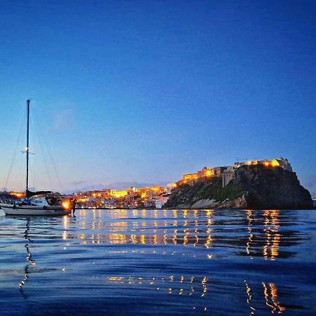 Palazzo Palumbo Hotel Procida Buitenkant foto